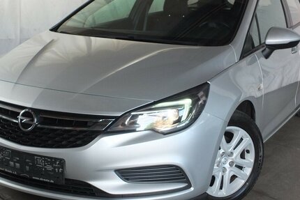Opel Astra EDITION NAVI KLIMA TEMPOMAT BLUETOOTH 99.125 km 9.750 &euro; Köln 50858