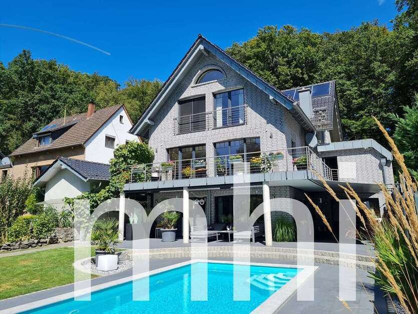 Haus zum Kaufen in Much Niederheimbach 1.100.000 € 224 m²