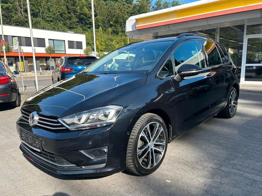 VW Golf Sportsvan 108.000 km 12.990 € Eitorf 53783