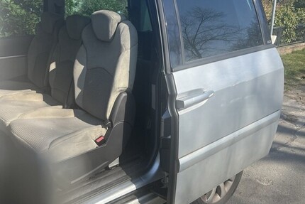 Peugeot 807