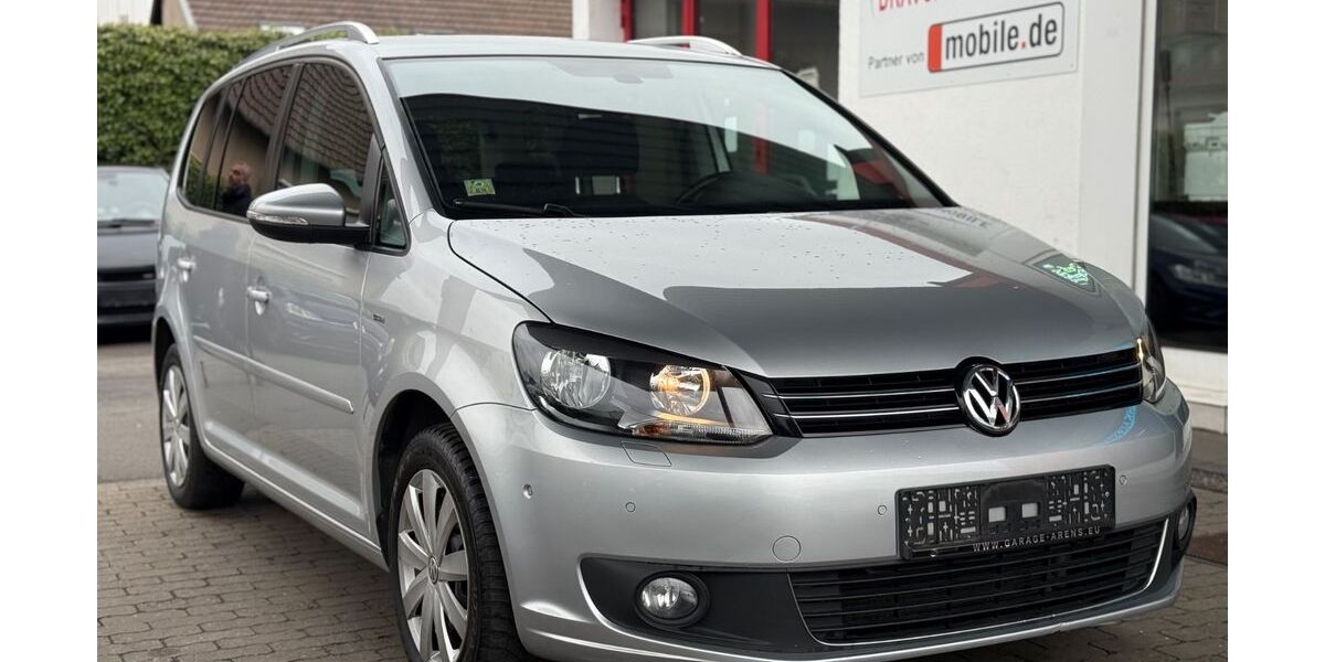 VW Touran 192.000 km 9.199 &euro; Euskirchen 53879