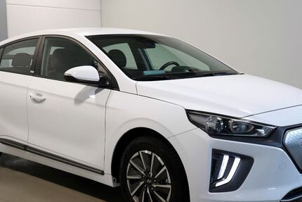 Hyundai IONIQ 30.622 km 15.850 &euro; Hürth bei Köln 50354