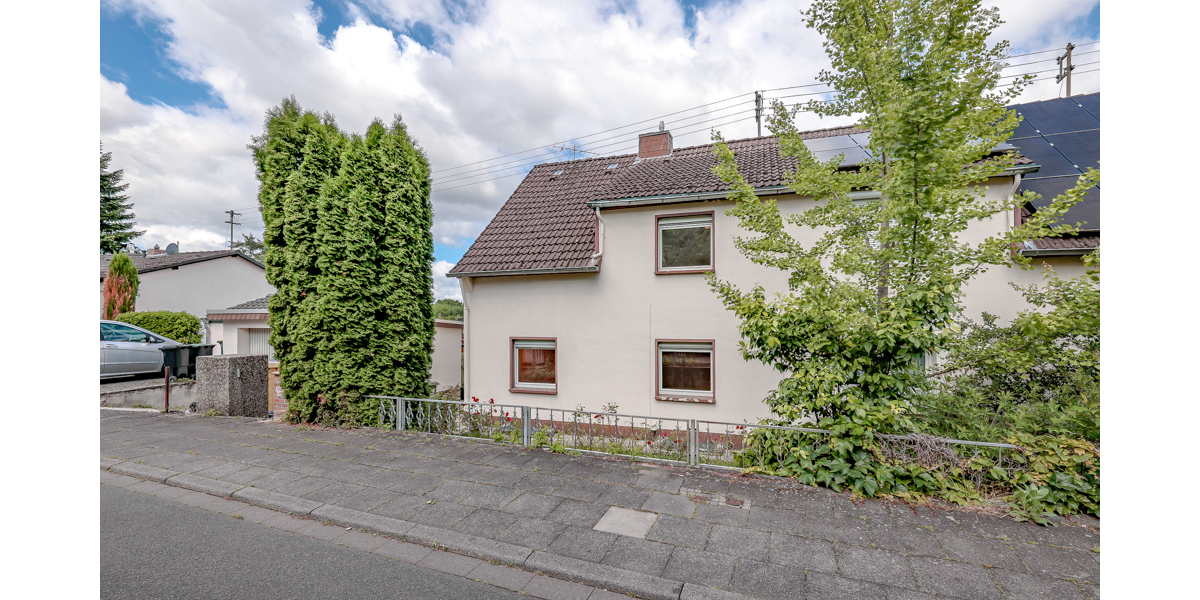 Raum für neue Ideen – 6-Zimmer-Doppelhaushälfte in Bonn-Holzlar - Doppelhaushälfte Bonn Holzlar | Angebot:27367580