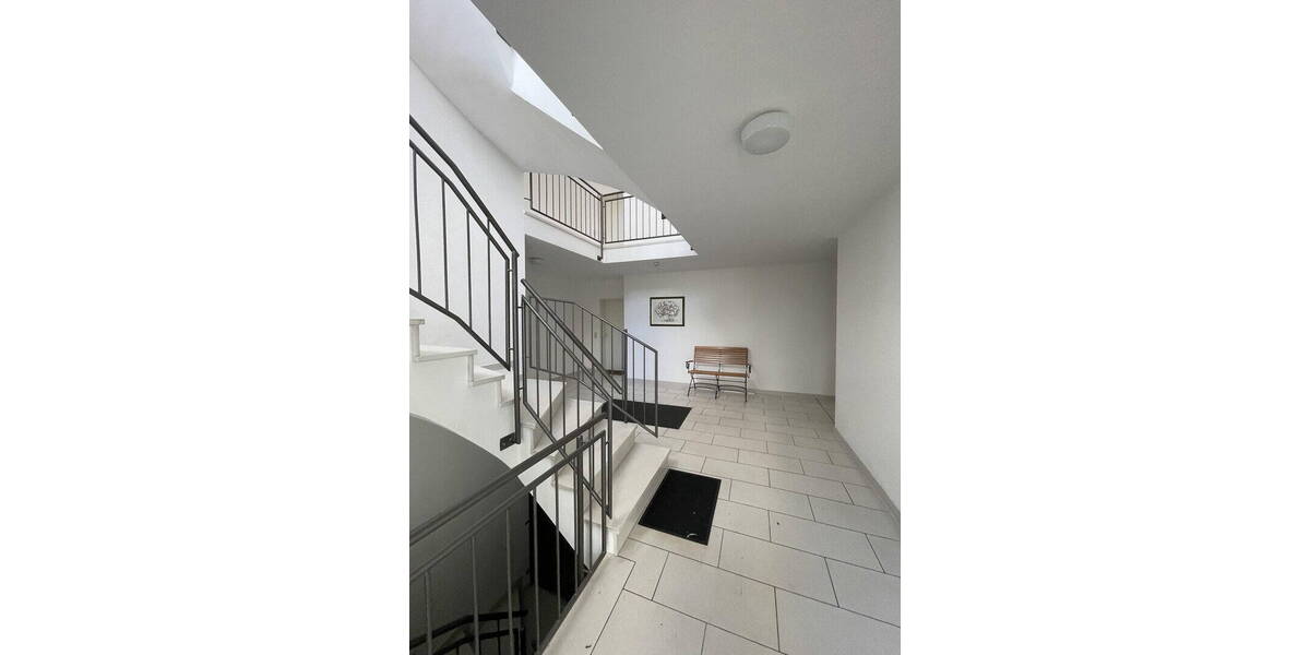Etagenwohnung Bonn Rüngsdorf - 3 Zimmer, 74 m&sup2;, 1.100&euro; | Angebot:26542411