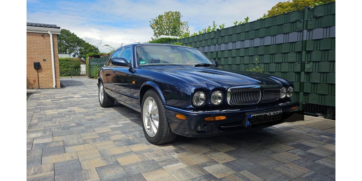 Jaguar XJ 189.000 km 13.400 &euro; BONN 53127