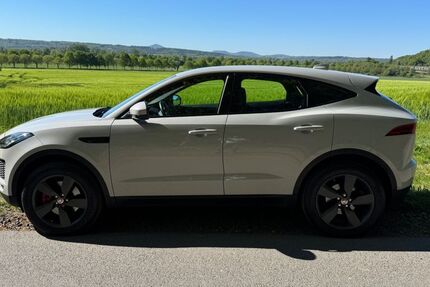 Jaguar E-Pace 98.500 km 15.300 &euro; Siegburg 53721