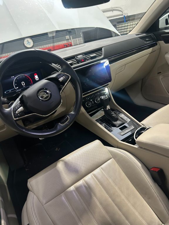 Skoda Superb 49.850 km 32.800 € Bergisch Gladbach 51465