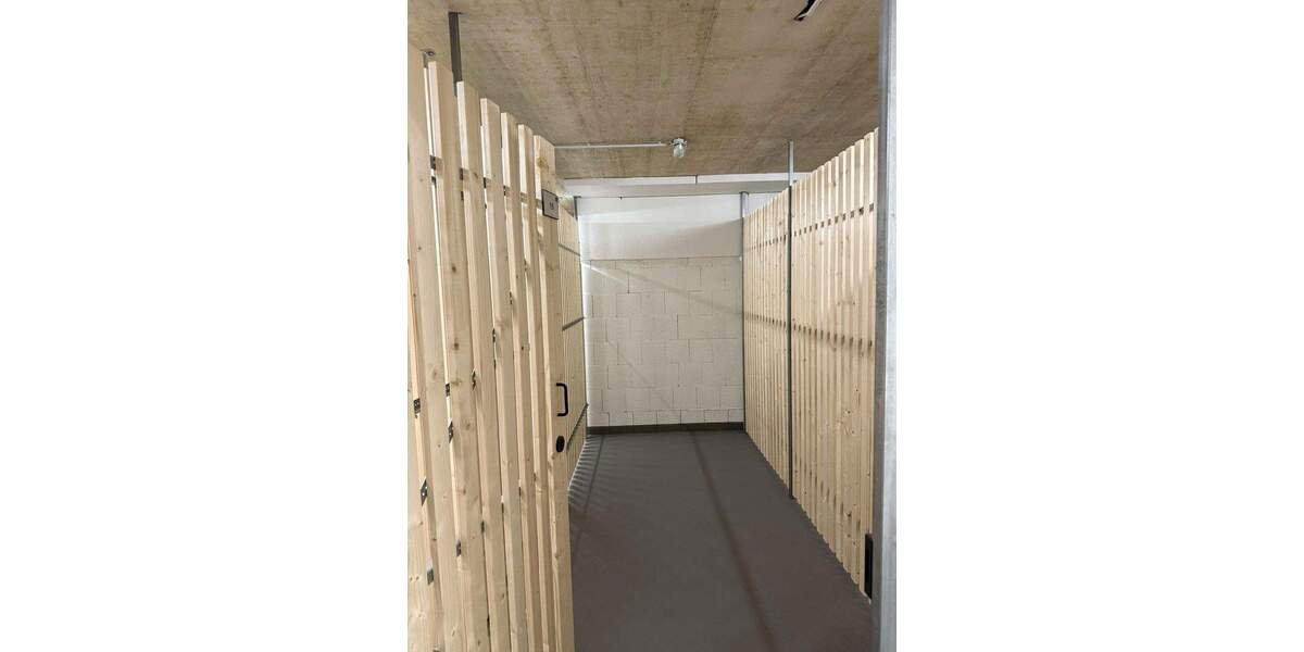 Etagenwohnung Siegburg Kaldauen - 2 Zimmer, 82 m&sup2;, 1.200&euro; | Angebot:24791775