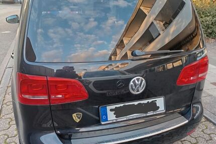 VW Touran 153.000 km 7.500 &euro; Köln 51109