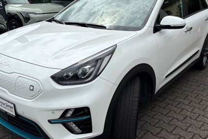 Kia Niro 48.800 km 24.490 € Remagen - Rolandseck 53424