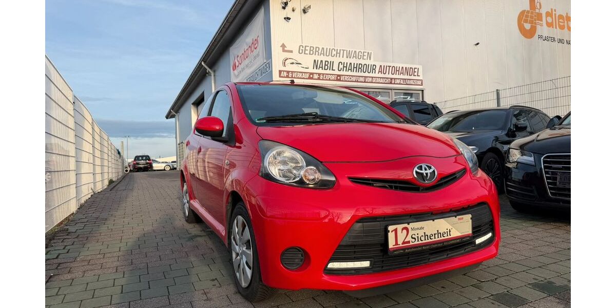 Toyota Aygo (X) 44.240 km 6.899 &euro; Rheinbach 53359