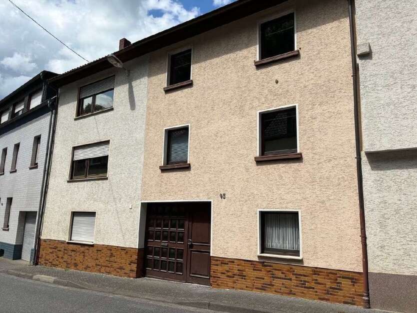 Haus zum Kaufen in Altenahr 198.000 € 100 m²