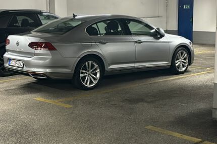 VW Passat 97.000 km 18.900 &euro; Niederkassel 53859