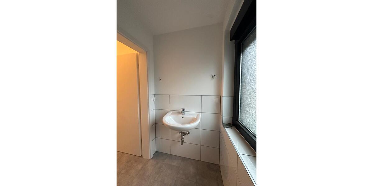 Dachgeschoßwohnung Erftstadt - 2 Zimmer, 68 m&sup2;, 785&euro; | Angebot:24828008