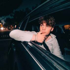 Sadie Jean - early twenties tourture 18.11.2025 Luxor