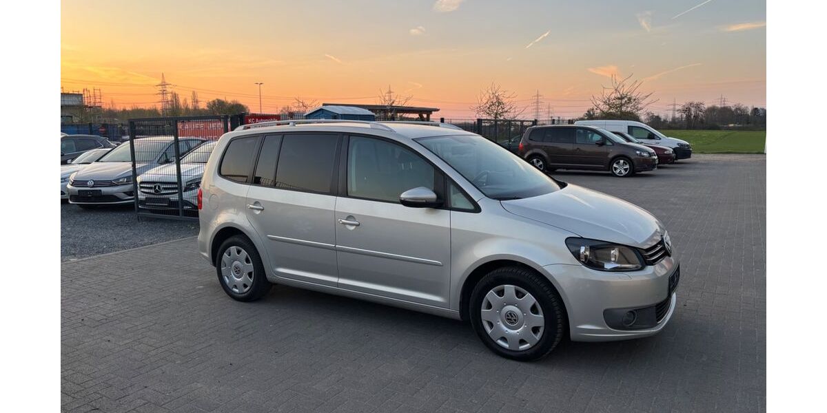 VW Touran 139.000 km 8.750 &euro; Wesseling (bei Köln) 50389