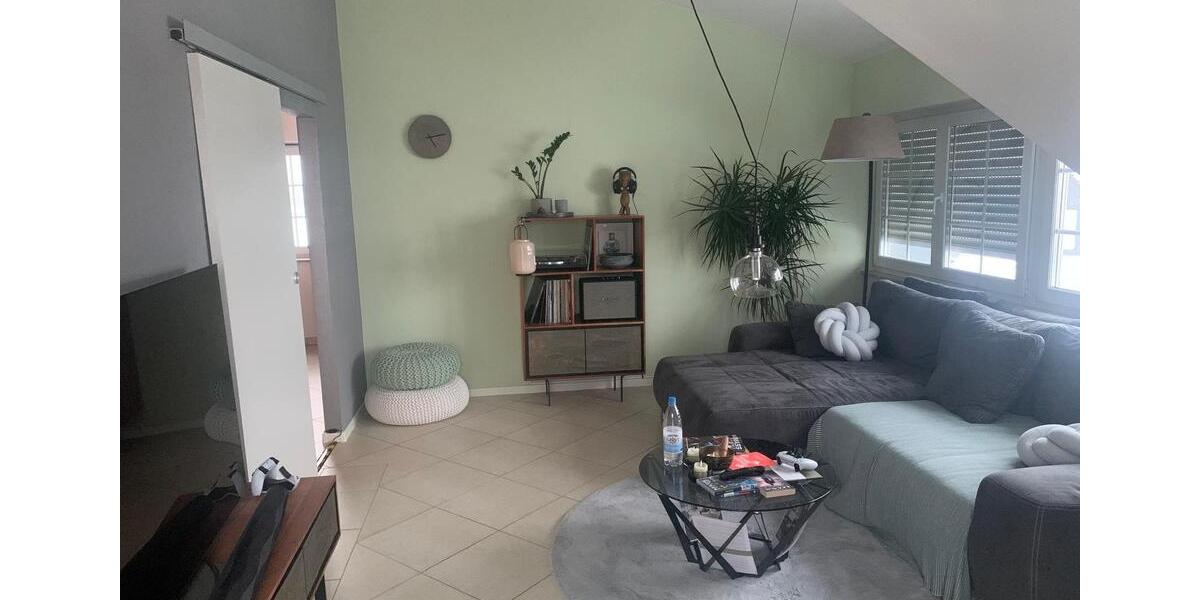 Dachgeschoßwohnung Overath - 2 Zimmer, 83 m&sup2;, 1.079&euro; | Angebot:24488192