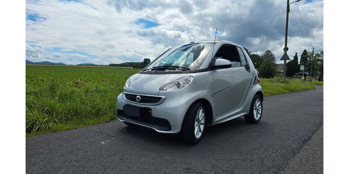 Smart ForTwo 47.115 km 7.899 &euro; Bonn 53229