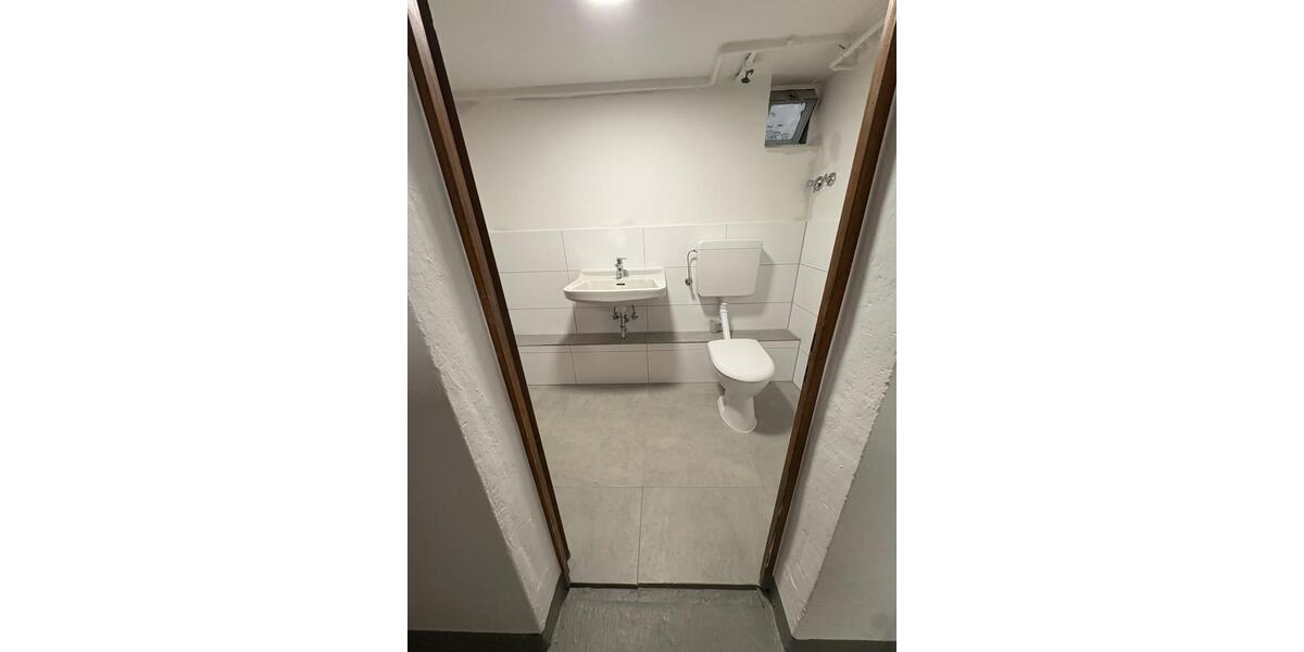 182qm2 vollsanierte Gewerbefläche Bonn-Plittersdorf zimmer