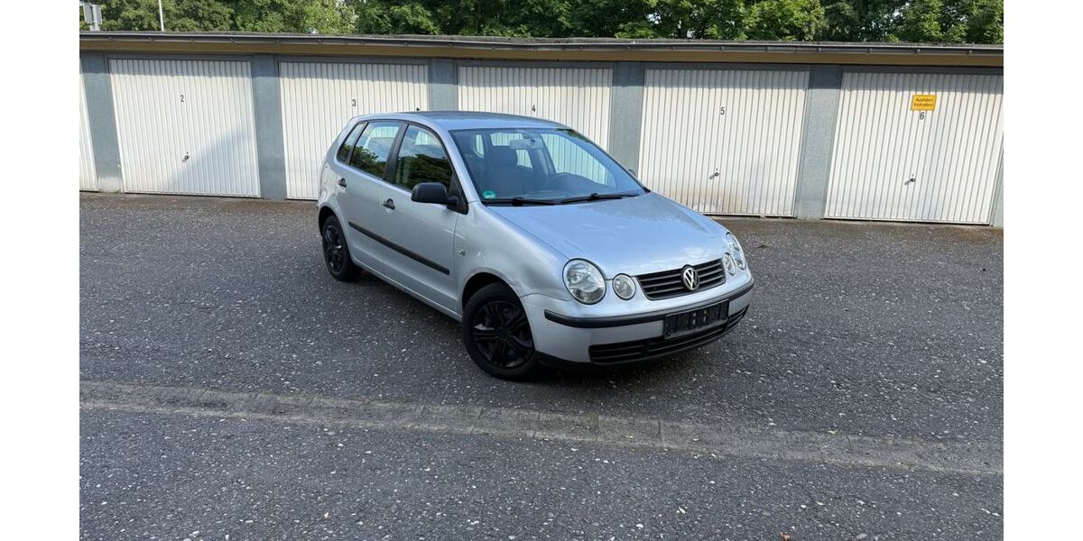 VW Polo 97.500 km 2.150 &euro; Bonn 53117