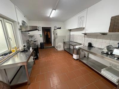DEIN PLATZ FÜR GESCHMACK UND GESCHÄFT
