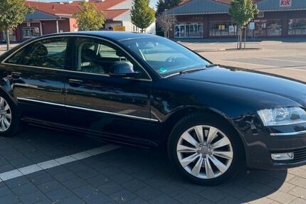 Audi A8 230.000 km 9.300 &euro; Köln 50679