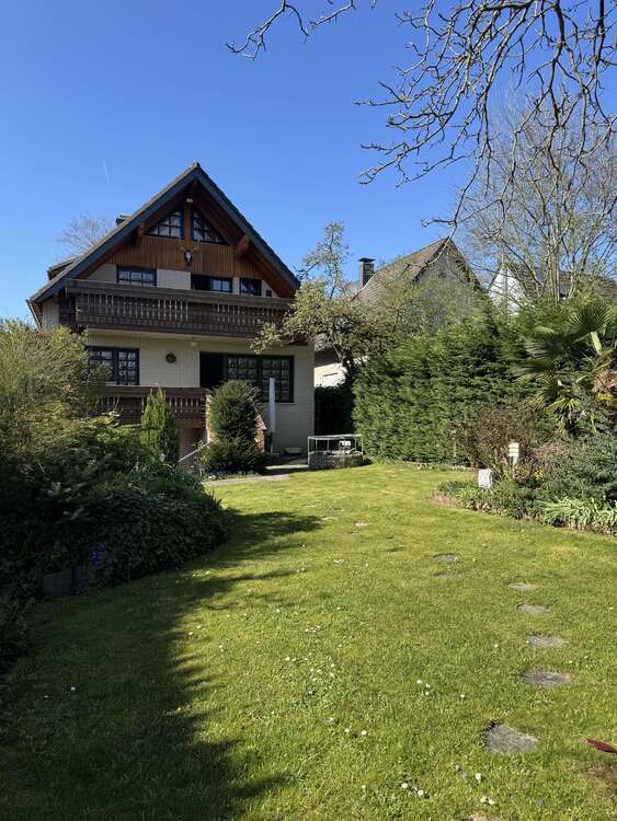 Haus zum Kaufen in Bergisch Gladbach 799.000 € 202 m²