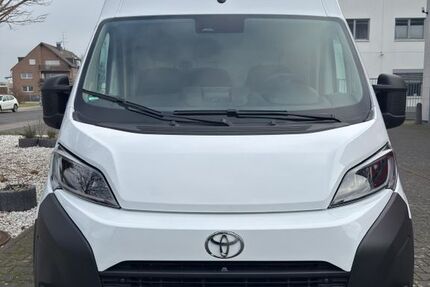Toyota Proace Max 2.000 km 44.000 &euro; Köln 50823
