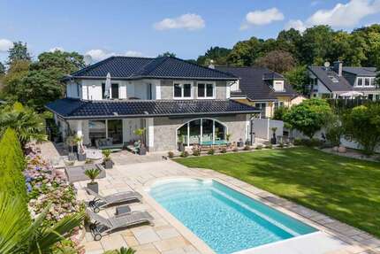 Haus zum Kaufen in Lohmar 1.850.000 € 300 m²