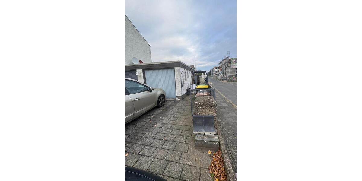 Reihenhaus Niederkassel - 5 Zimmer, 121 m&sup2;, 490.000&euro; | Angebot:24565571