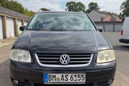 VW Touran 274.500 km 2.200 &euro; Wesseling 50389