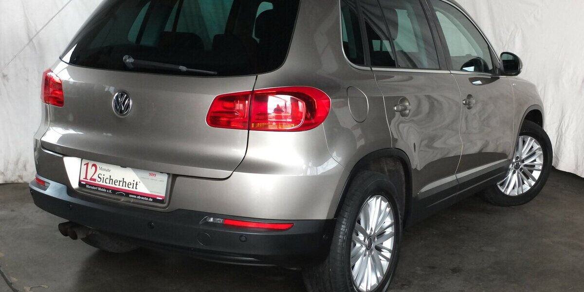VW Tiguan CUP SPORT NAVI PARKPILOT TEMPOMAT 88.859 km 10.908 &euro; Köln 50858