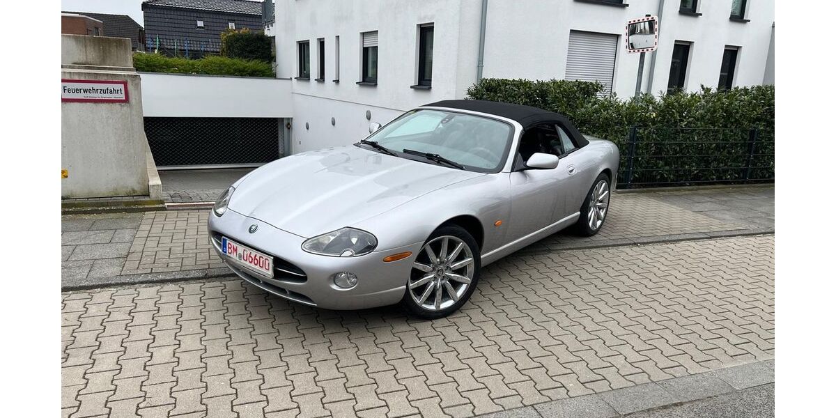 Jaguar XK8 84.252 km 18.200 &euro; Wesseling 50389