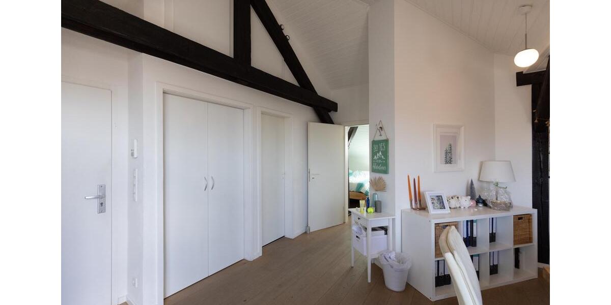 Dachgeschoßwohnung Bonn - 2 Zimmer, 77 m&sup2;, 399.000&euro; | Angebot:24629188