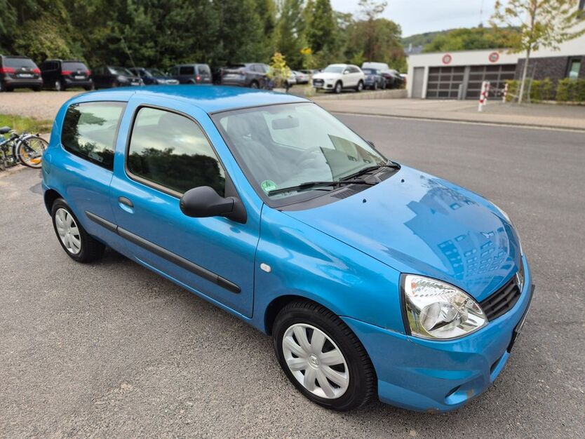 Renault Clio 67.400 km 2.500 € Bonn 53113
