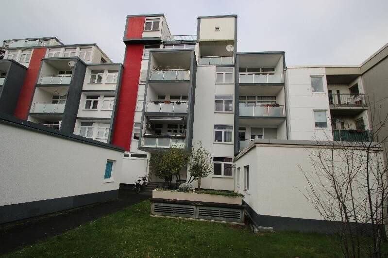 Etagenwohnung Bonn Brüser Berg - 3 Zimmer, 84 m&sup2;, 195.000&euro; | Angebot:19318357