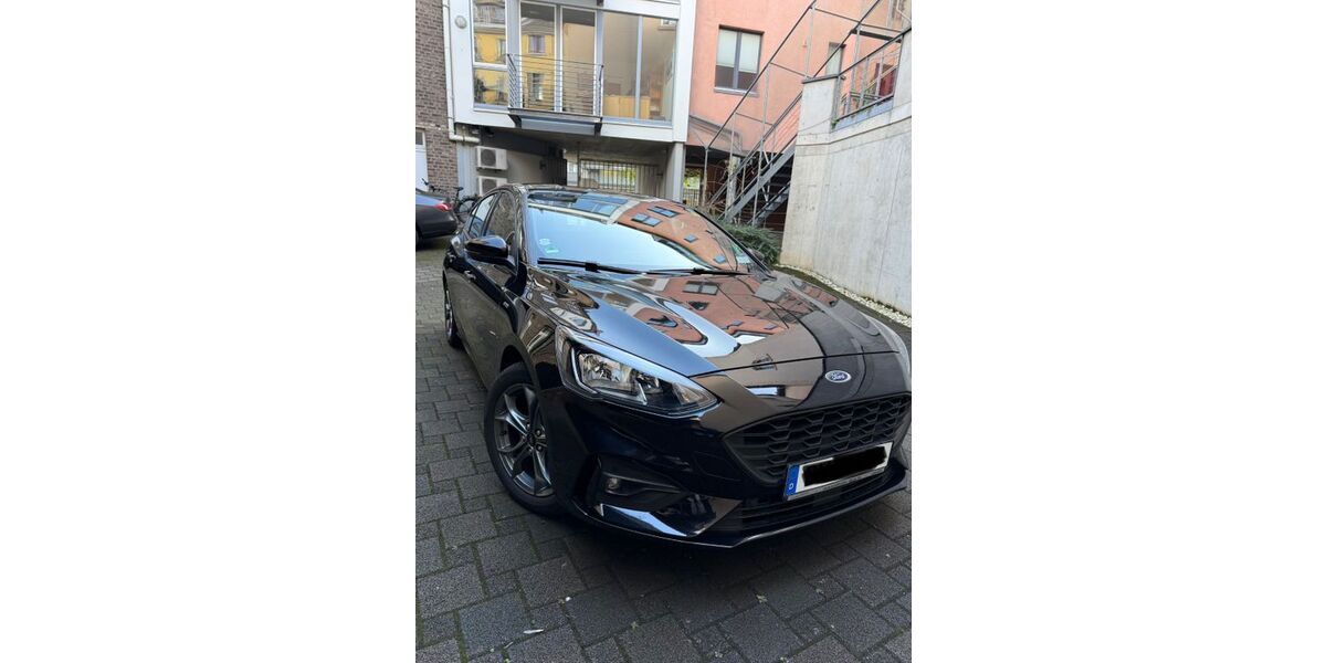 Ford Focus 77.000 km 15.500 &euro; Bonn 53111