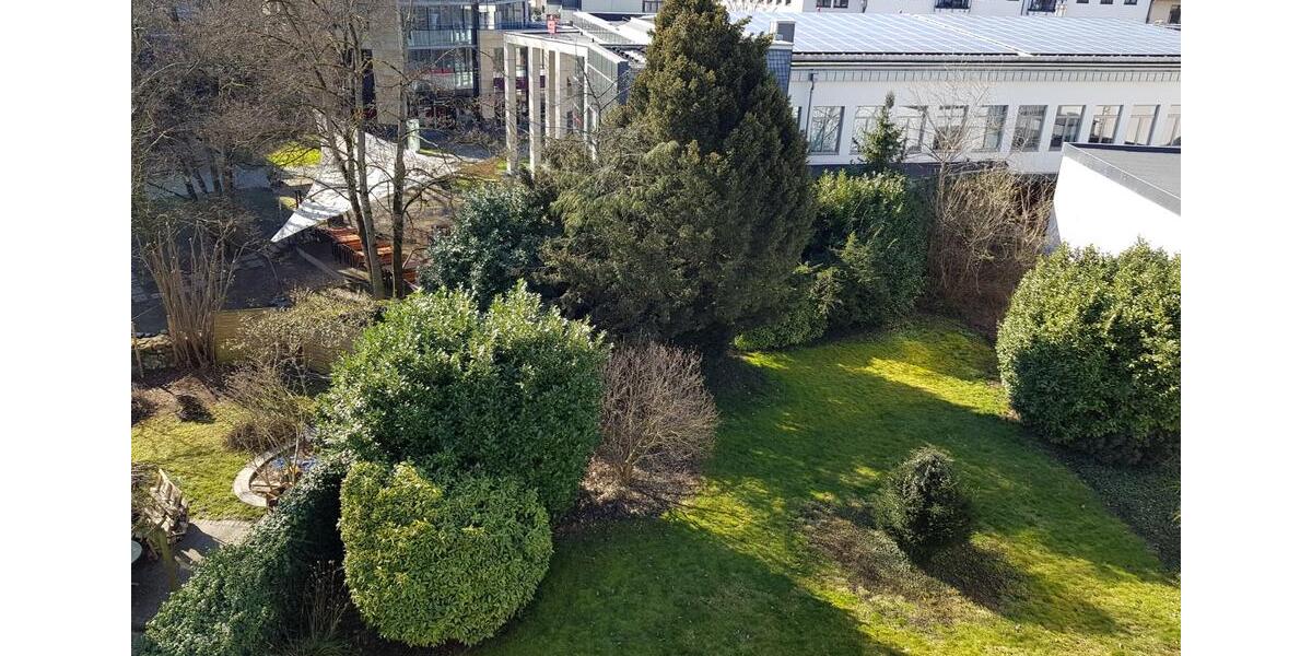 Einfamilienhaus Siegburg - 16 Zimmer, 358 m&sup2;, 2.800&euro; | Angebot:23717571
