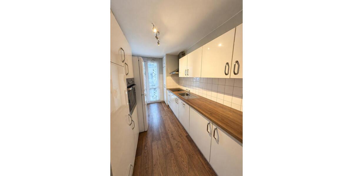Hochparterre Köln Innenstadt - 3 Zimmer, 90 m&sup2;, 399.000&euro; | Angebot:26945387