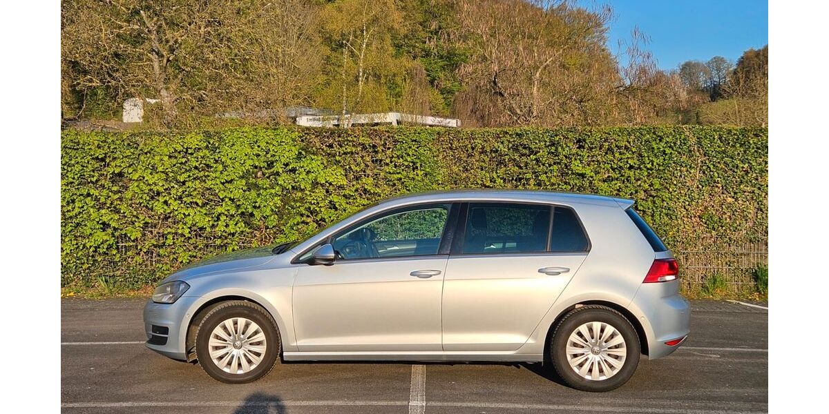 VW Golf 135.000 km 7.500 &euro; Rösrath 51503