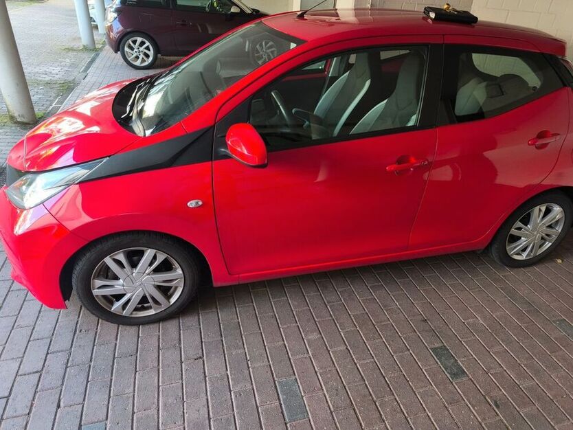 Aygo (X)