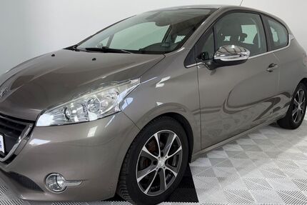 Peugeot 208 137.000 km 7.499 € Bonn - Dottendorf 53129
