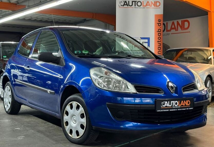 Renault Clio 90.000 km 3.999 € Troisdorf 53842
