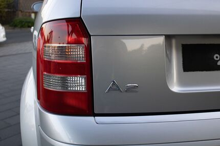 Audi A2 128.000 km 11.000 € Vettelschoß 53560