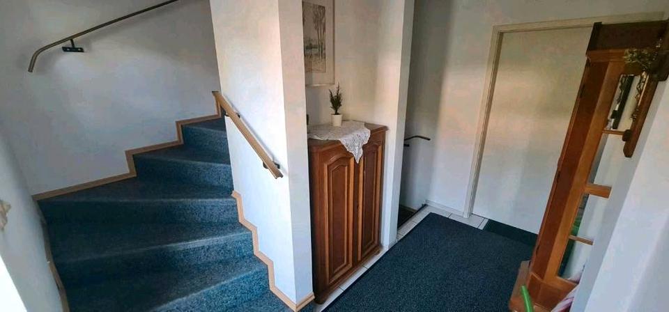 Dachgeschoßwohnung Ruppichteroth - 3.5 Zimmer, 106 m&sup2;, 264.000&euro; | Angebot:26545172
