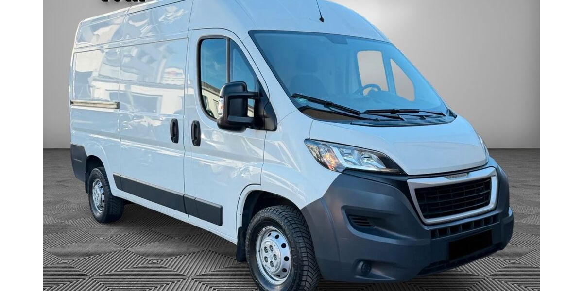 Peugeot Boxer 159.000 km 13.490 &euro; Köln 51067