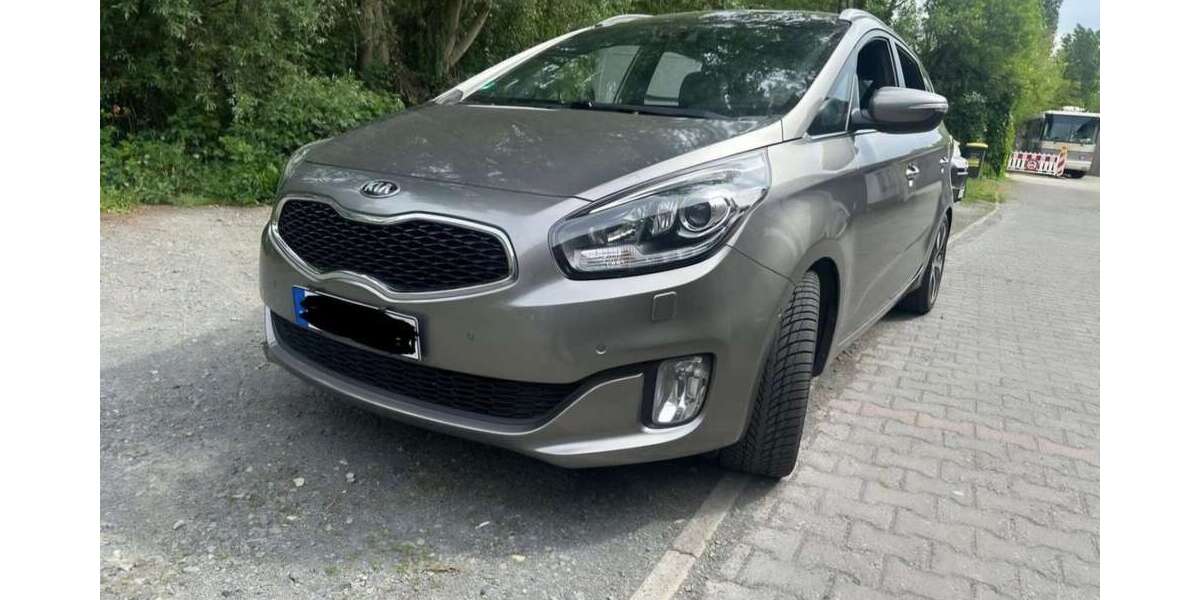 Kia Carens 250.000 km 6.500 &euro; Altstadt-Süd (Köln) 50676