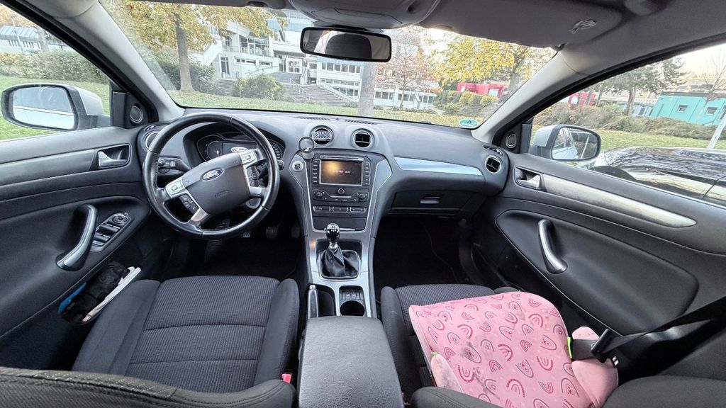 Ford Mondeo 256.000 km 3.499 &euro; Troisdorf 53840