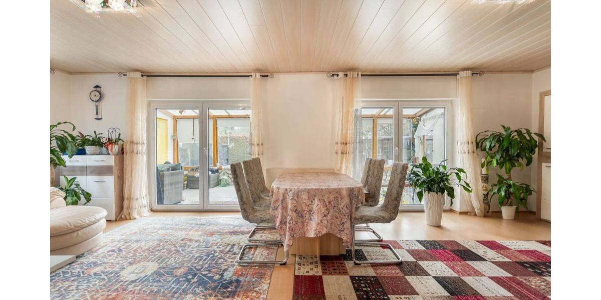 Wohnen, genießen, wohlfühlen - freistehendes Einfamilienhaus mit wohnlich nutzbarem Keller 4 zimmer