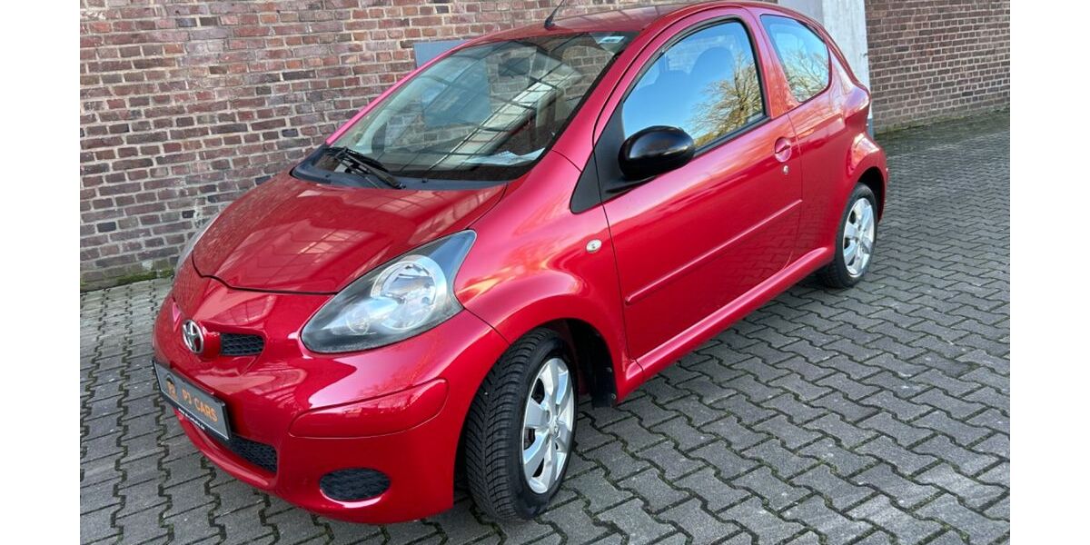 Toyota Aygo (X) 68.770 km 3.999 &euro; Köln 51069